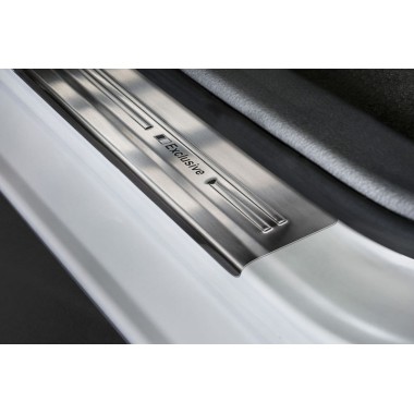Накладки на пороги Mitsubishi Outlander III (2012-/2015-) бренд – Tuning-Art (Германия) главное фото